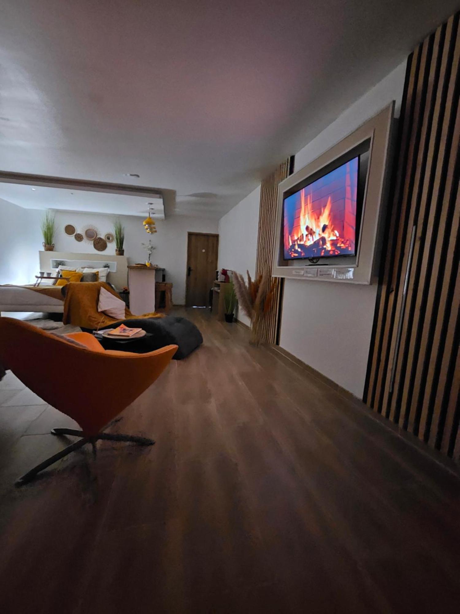 Studio Design Cocon Spa Prive A Deux Pas De Lille Bassee Exterior foto